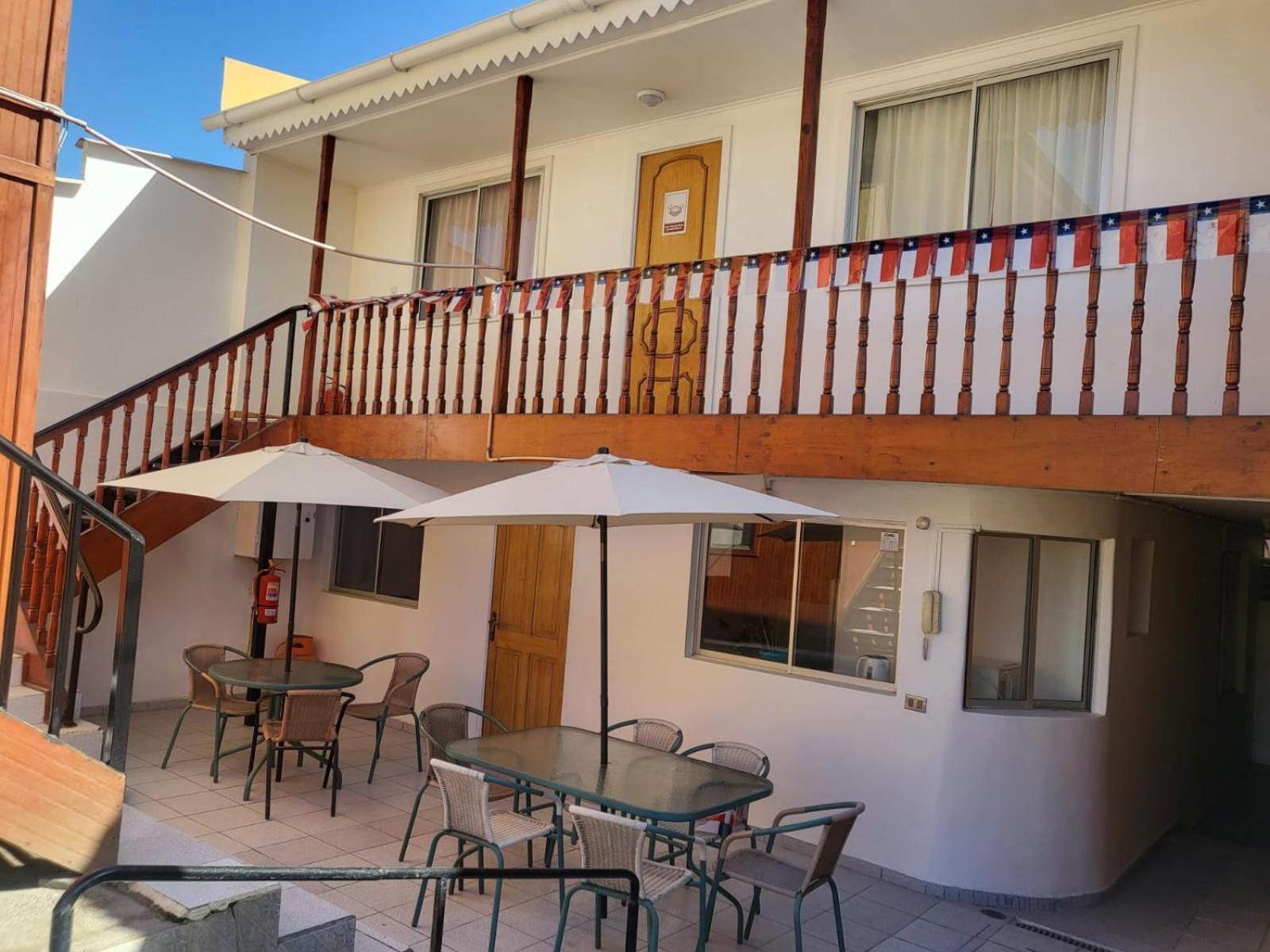 Hostal Aleja كالديرا المظهر الخارجي الصورة