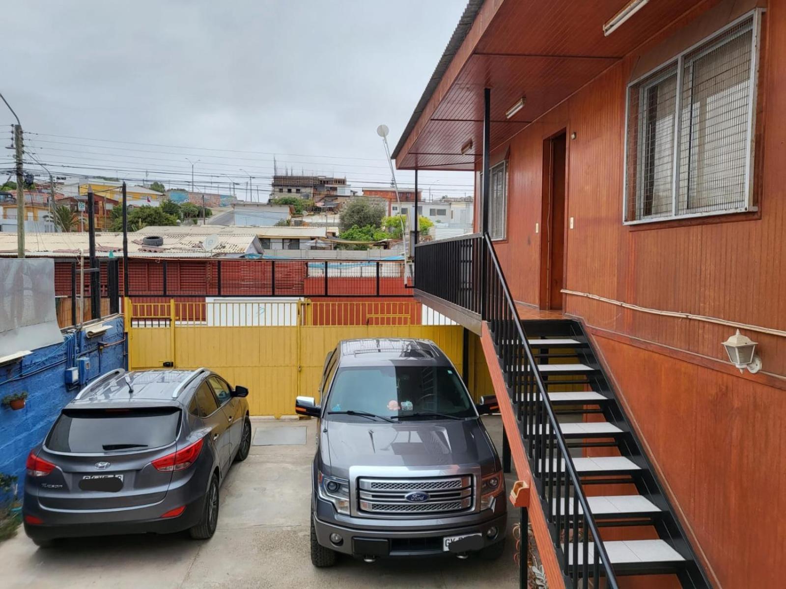 Hostal Aleja كالديرا المظهر الخارجي الصورة